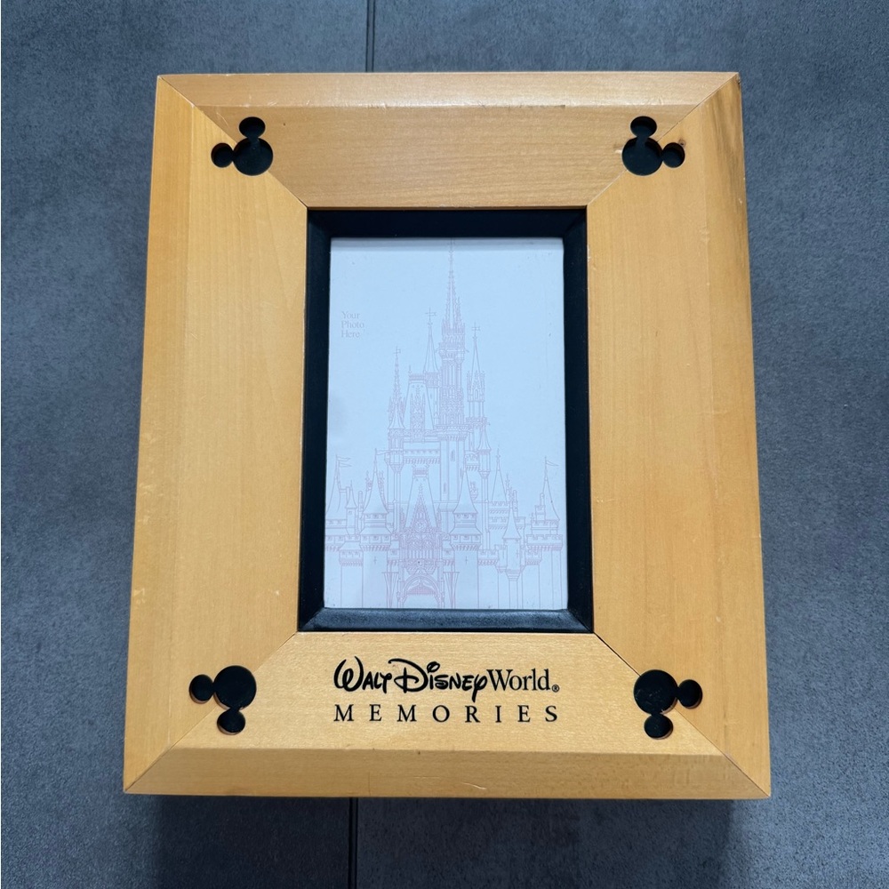 Walt Disney World Memories Wooden photo album 2005